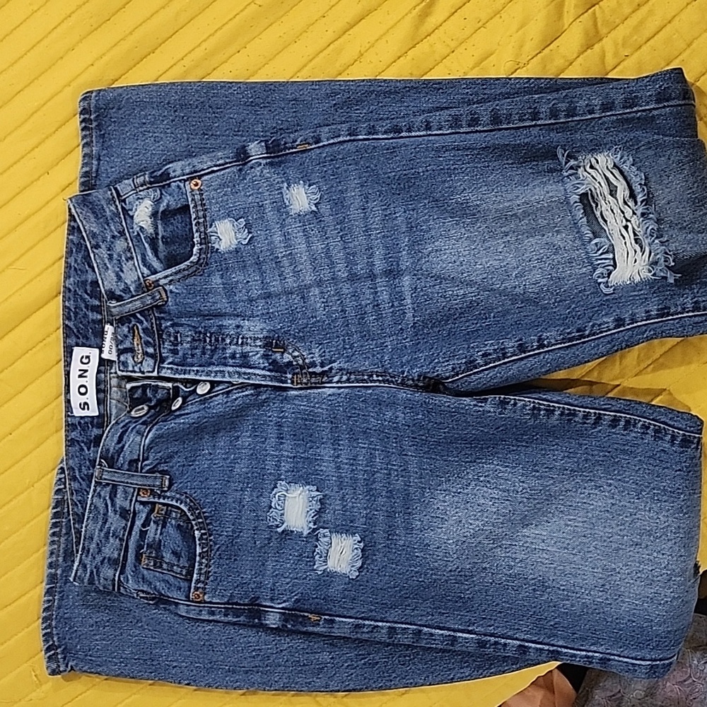 Jeans - Picture 2 of 3
